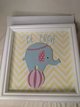 843310100424 CHRISTIAN ART GIFT Brave Elephant Frame Square