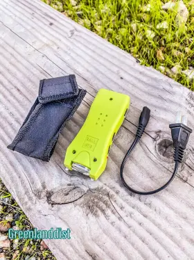 9052 DAMASKERUS Police Volt Rechargeable Stun Gun Defense Led