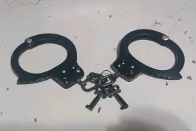 939440014899 DEFENDER Police Handcuffs Keys Double Lock Steel