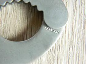 01234 FURY Thumb Cuffs Key Chicago #3