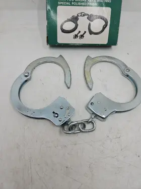 15901 FURY Handcuffs Keys #2