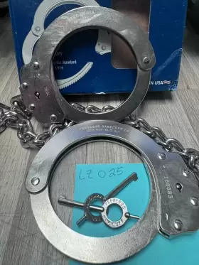 PH703C PEERLESS HANDCUFF CO Leg Irons #2