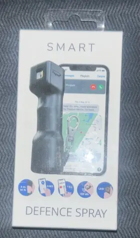 850005519386 PLEGIUM Smart Pepper Spray Fliptop Defense Phone