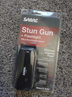 S-1021 SABRE Stun Gun Flashlight Battery Indicator #3