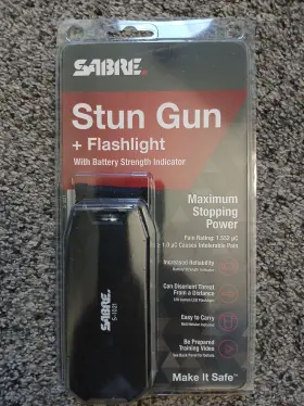 S-1021 SABRE Stun Gun Flashlight Battery Indicator