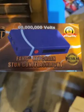 St-fang-pur SAFETY TECHNOLOGY Fang Million Volt Stun Gun