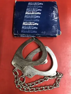 1900-1 SMITH WESSON Leg Irons Key