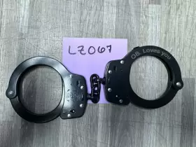 SW100-B SMITH WESSON HANDCUFFS Blued