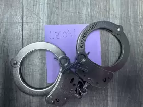 SW100 SMITH WESSON Handcuffs