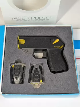 796430390643 TASER Pulse Cartridges Batteries #2
