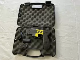 M18L TASER INTERNATIONAL Tactical Stun Pistol Gun Defense