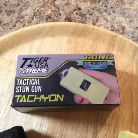 LB-800-YL TIGER Xtreme Mill Yelo Rechargeable Stun Gun Flash #2
