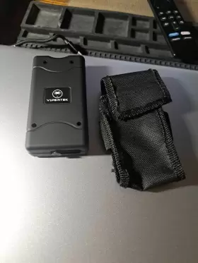 TASER-880B VIPERTEK Stun Gun Mini Bv Rechargeable Led